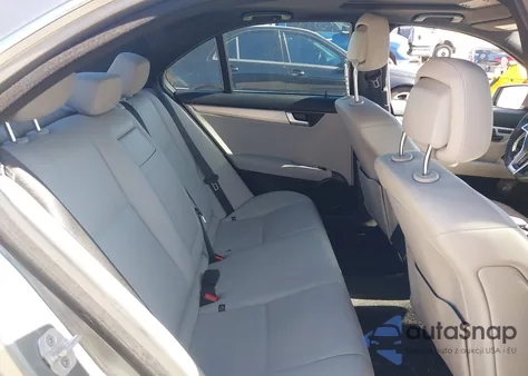 2013 Mercedes-Benz C 250 Sport from USA, damaged, VIN WDDGF4HB5DG088962